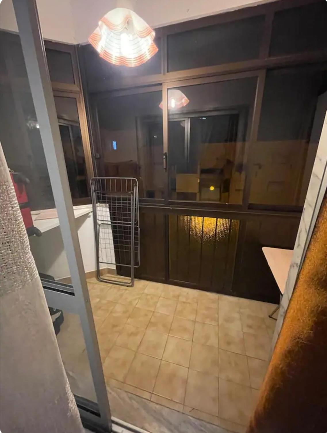 דירות אלמאדה Quarto Calmo E Acolhedor מראה חיצוני תמונה