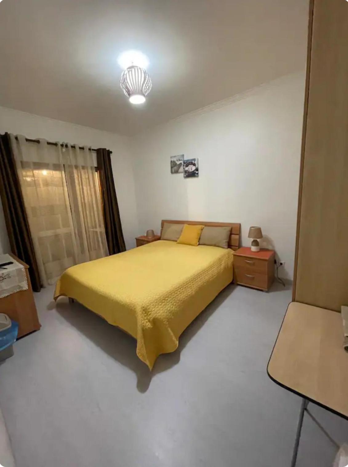 דירות אלמאדה Quarto Calmo E Acolhedor מראה חיצוני תמונה