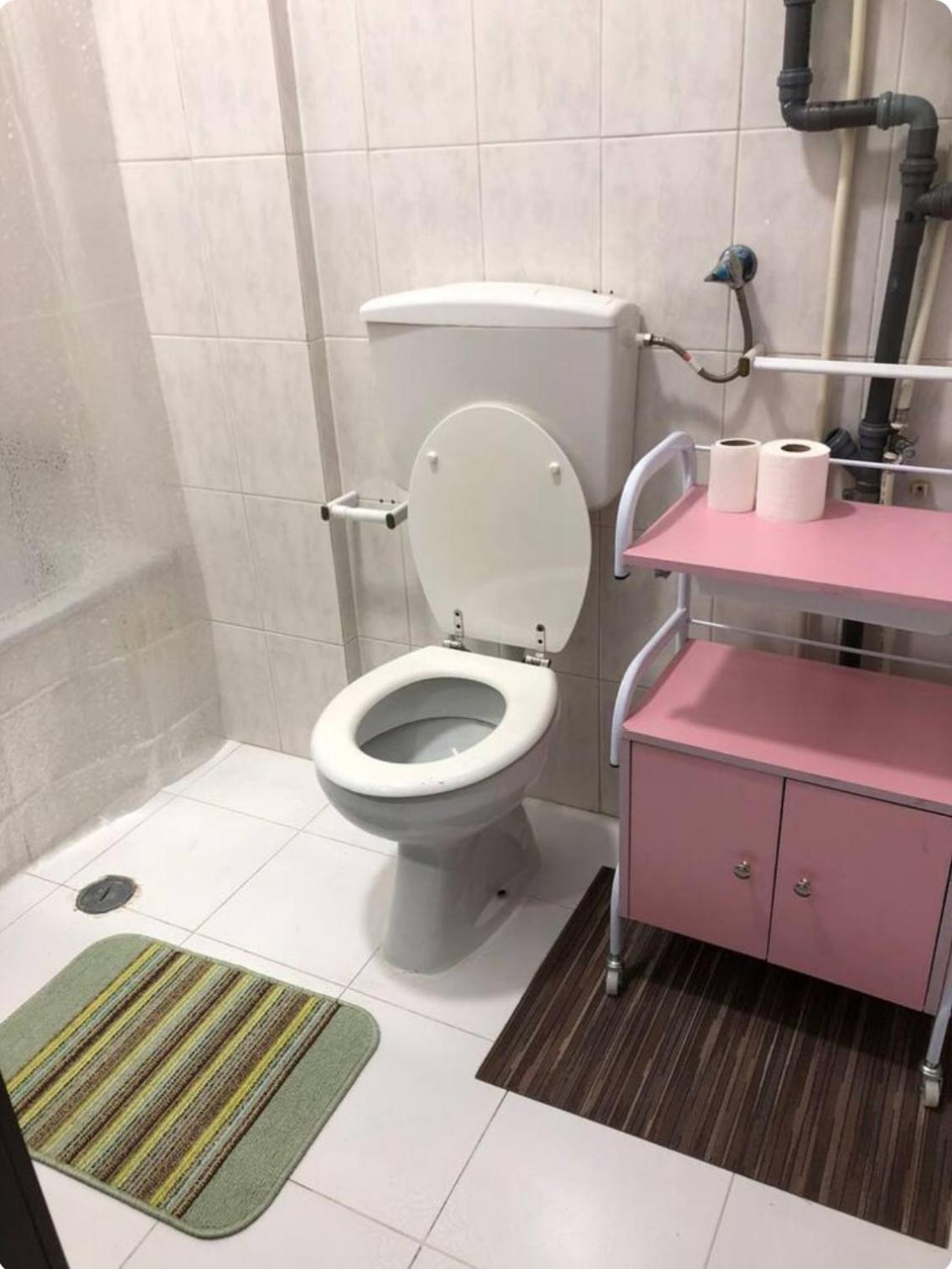 דירות אלמאדה Quarto Calmo E Acolhedor מראה חיצוני תמונה