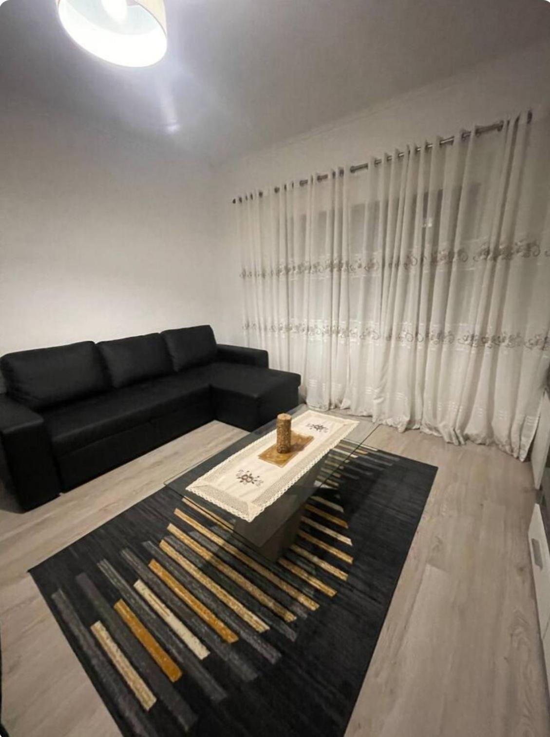 דירות אלמאדה Quarto Calmo E Acolhedor מראה חיצוני תמונה
