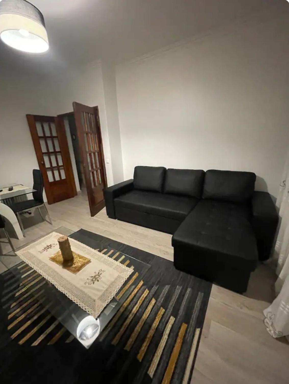 דירות אלמאדה Quarto Calmo E Acolhedor מראה חיצוני תמונה